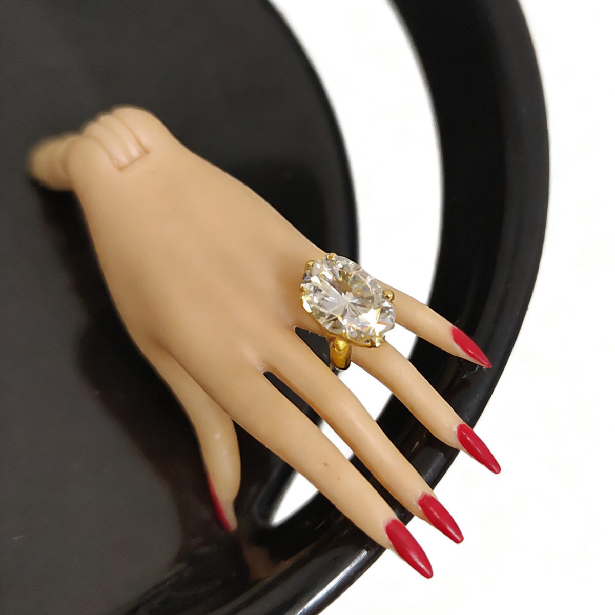 1/6 Doll Jewelry RING for Fashion Royalty Poppy Parker Integrity Toys.3x5 mm teardrop-cut cubic zirconia.