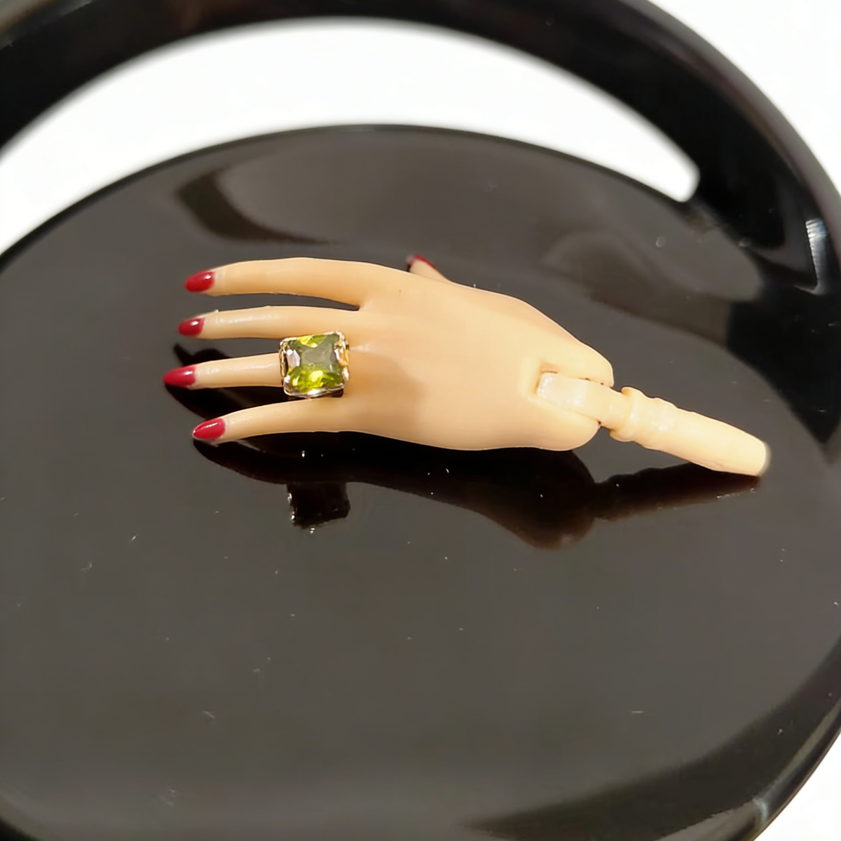1/6 Puppen Schmuck RING für Fashion Royalty Poppy Parker Integrity Toys. 3mm quadratisch geschliffener Zirkonia-Stein.