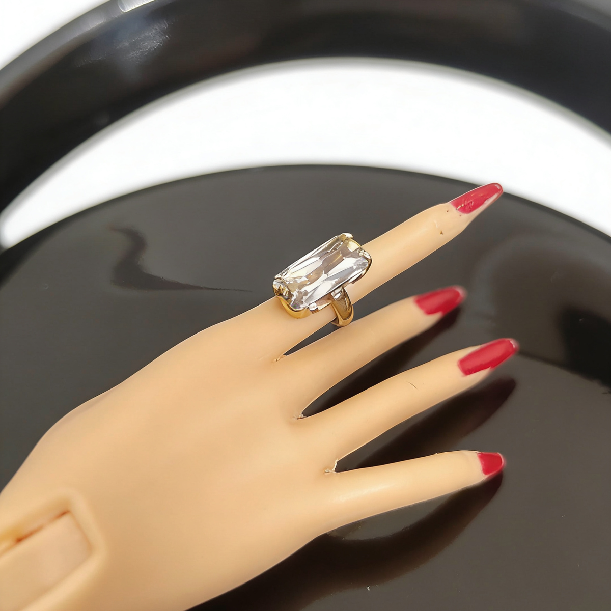 1:6 Puppen Schmuck RING für Fashion Royalty Poppy Parker Integrity Toys. 4×2 mm Zirkonia Stein
