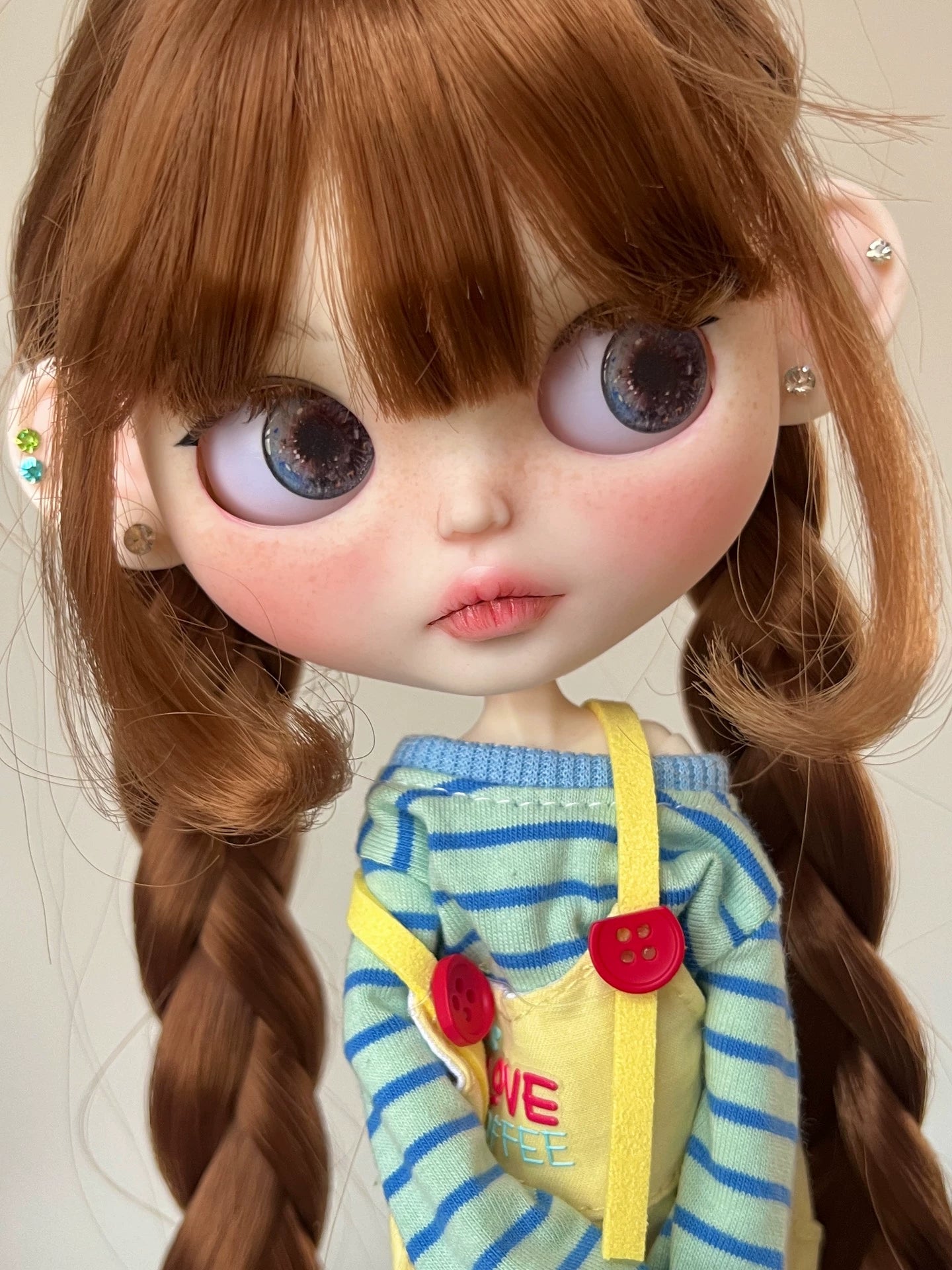 Blythe Doll Handmade-Customized With Outfits + Wig – 1/6 Doll (12in / 30cm) BJD